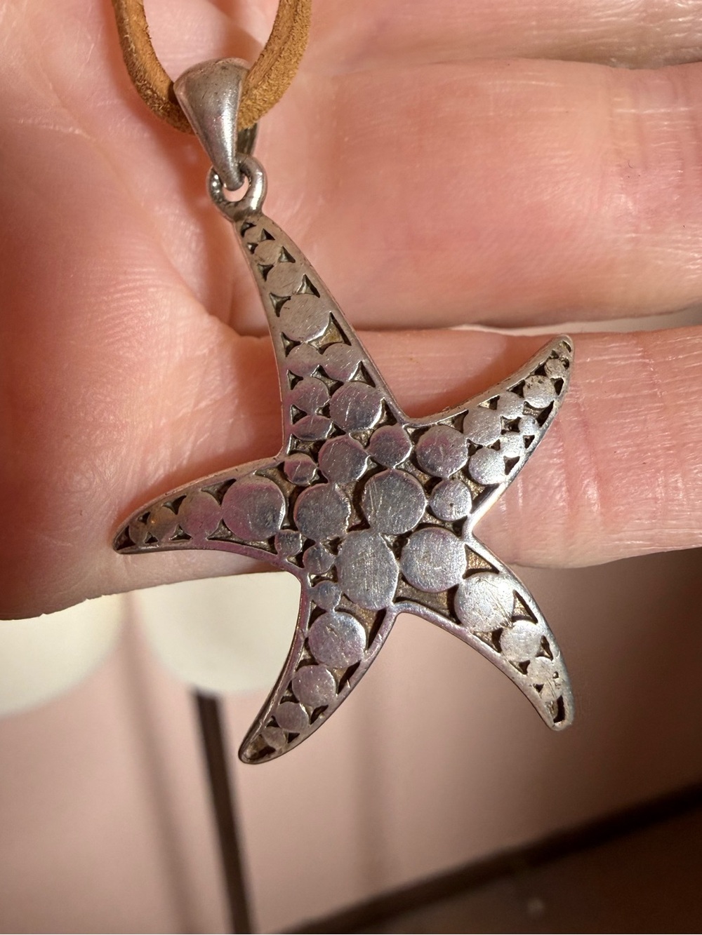 Vintage sterling silver pebbled dot oversized Starfish pendent Necklace